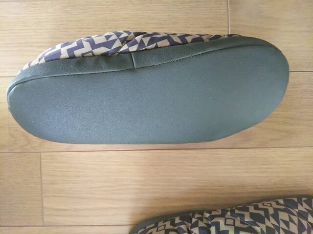 ワークマンのルームシューズ